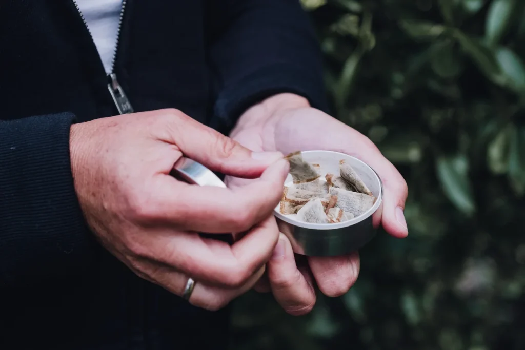 What to Know Before Using Nicotine Pouches Instead of Smoking