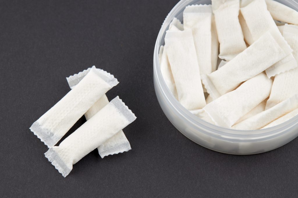 Mild Nicotine Pouch Sessions Enhancing Steady Concentration During Work Hours